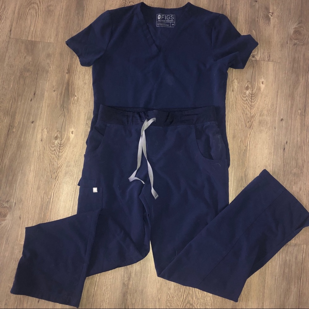 FIGS Navy Scrubs